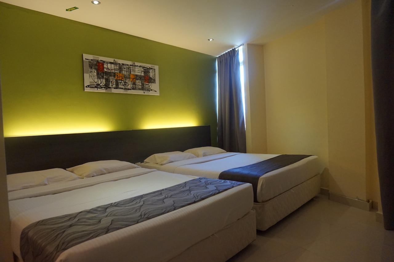 Oyo 786 The Citilite Hotel Kuantan Bagian luar foto