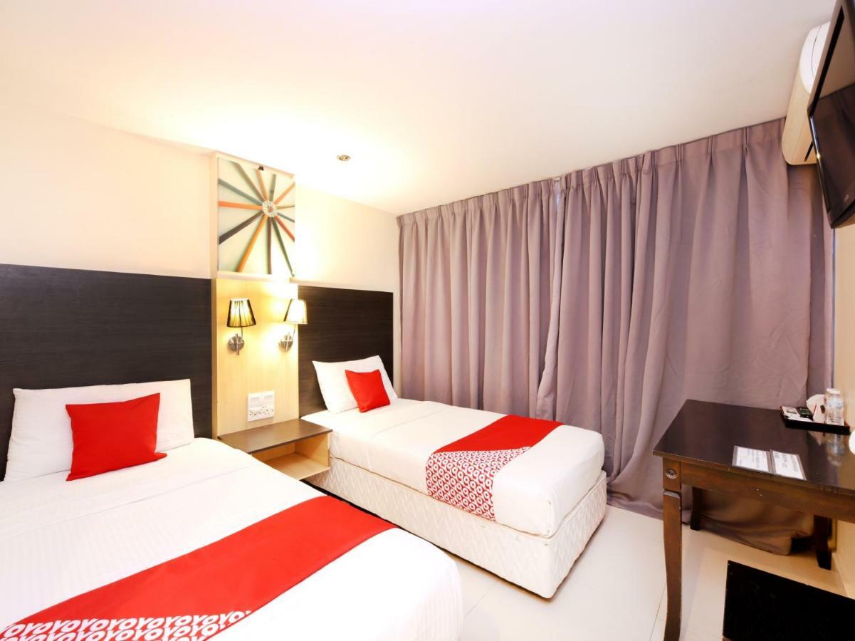 Oyo 786 The Citilite Hotel Kuantan Bagian luar foto