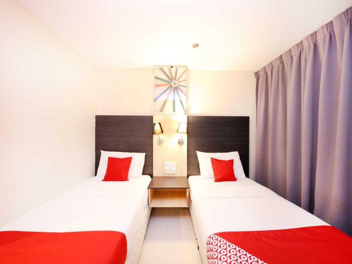 Oyo 786 The Citilite Hotel Kuantan Bagian luar foto
