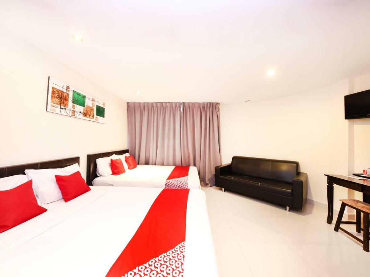 Oyo 786 The Citilite Hotel Kuantan Bagian luar foto