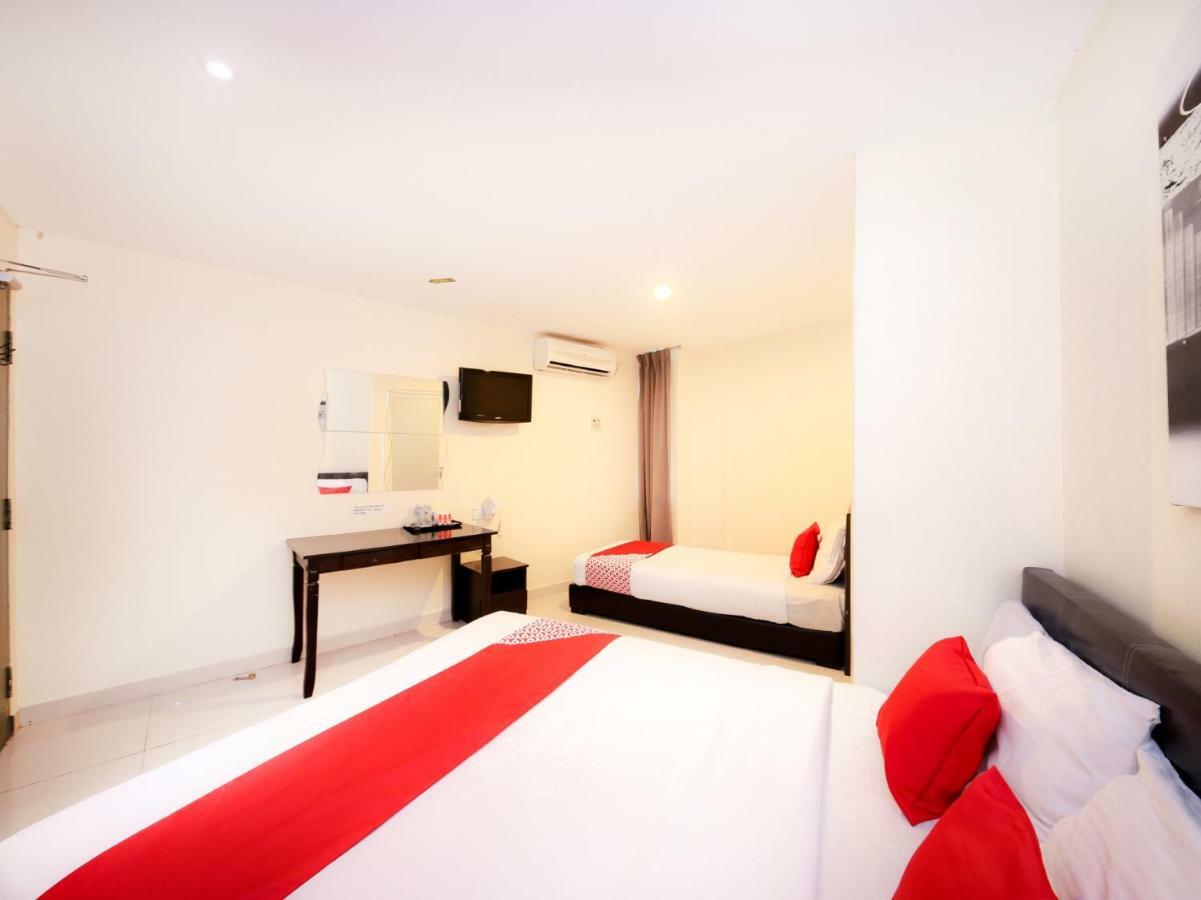 Oyo 786 The Citilite Hotel Kuantan Bagian luar foto